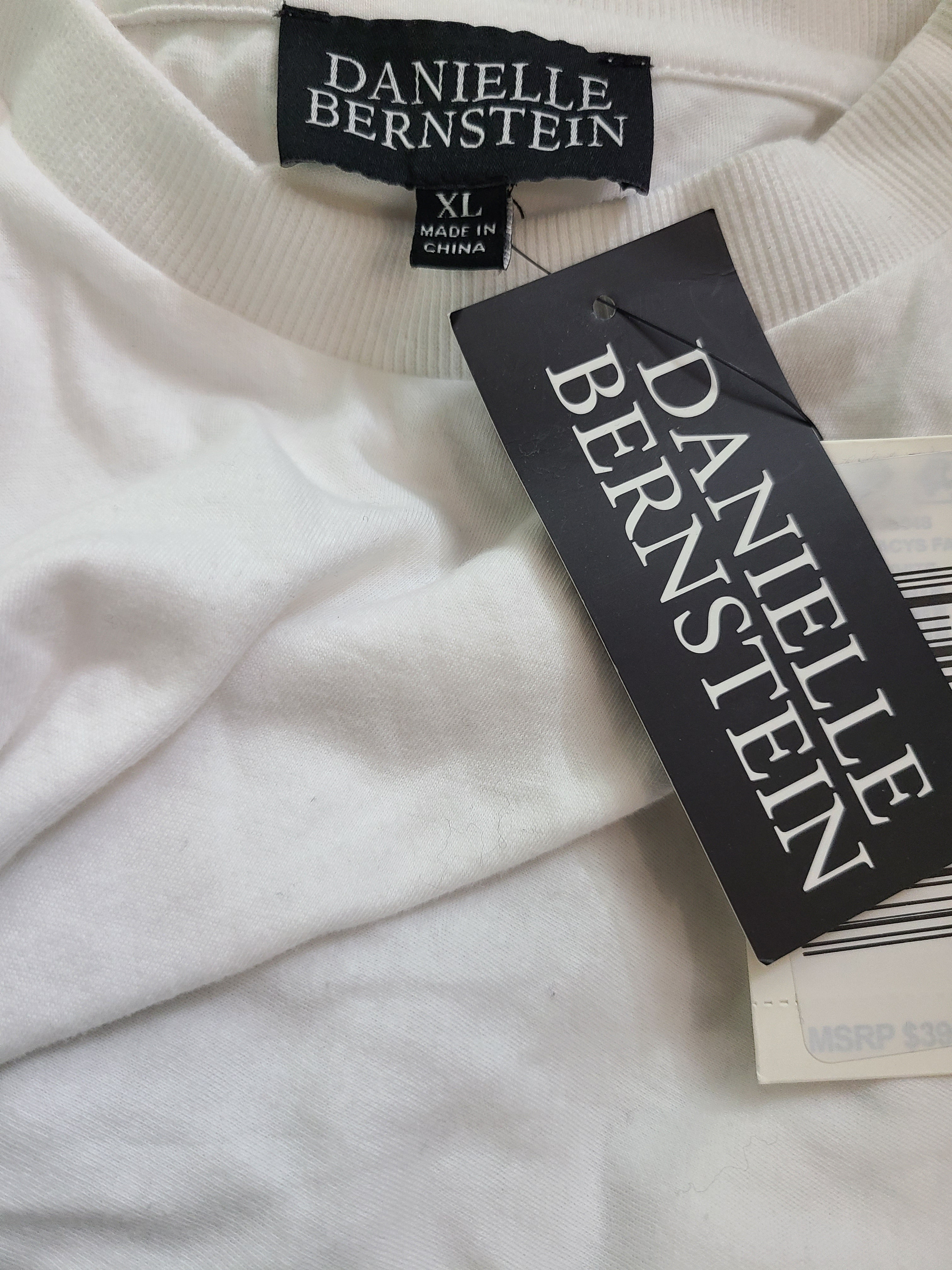White Short Sleeve Crew Neck NEW XL XL by Brands Overstock | Brands Overstock